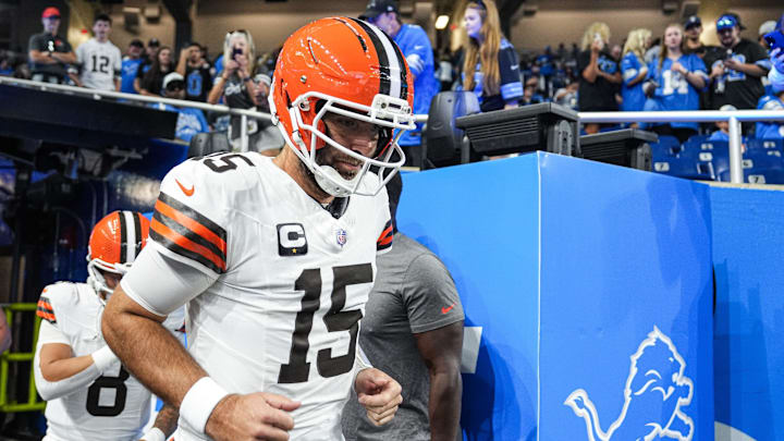 Cleveland Browns quarterback Joe Flacco (15) takes the field for warm up ahead of the Detroit Lions game at Ford Field in Detroit on Sunday, Sept. 28, 2025. Cleveland Browns quarterback Joe Flacco (15) takes the field for warm up ahead of the Detroit Lions game at Ford Field in Detroit on Sunday, Sept. 28, 2025.
