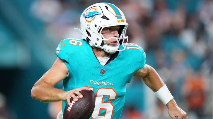 Aug 28, 2026; Miami Gardens, Florida, USA; Miami Dolphins quarterback Mark Gronowski (16) runs the ball against the Atlanta Falcons during the third quarter of a pre season game at Hard Rock Stadium. Mandatory Credit: Rich Storry-Imagn Images Aug 28, 2026; Miami Gardens, Florida, USA; Miami Dolphins quarterback Mark Gronowski (16) runs the ball against the Atlanta Falcons during the third quarter of a pre season game at Hard Rock Stadium. Mandatory Credit: Rich Storry-Imagn Images