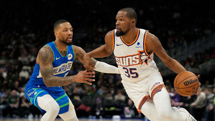 Phoenix Suns v Milwaukee Bucks