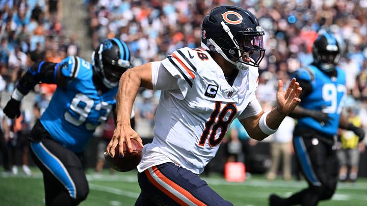 Caleb Williams had the Bears’ offense firing on all cylinders in a 59–37 win over the Panthers. Caleb Williams had the Bears’ offense firing on all cylinders in a 59–37 win over the Panthers.