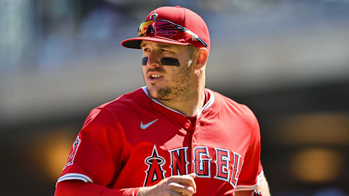 Los Angeles Angels outfielder Mike Trout (27) 