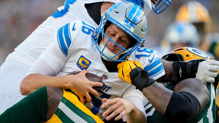 Detroit Lions v Green Bay Packers