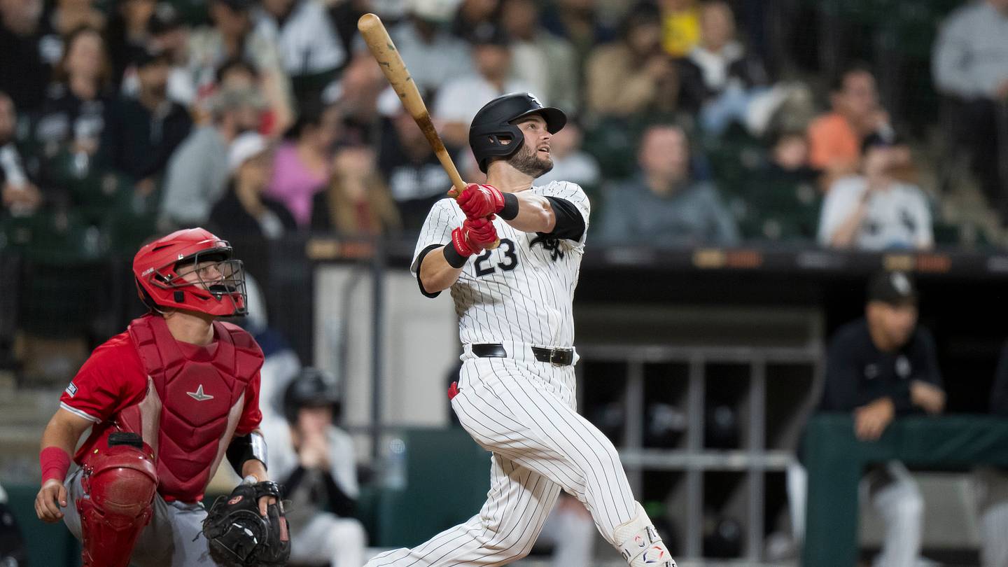 White Sox Struggle with Injuries as Rebuild Begins