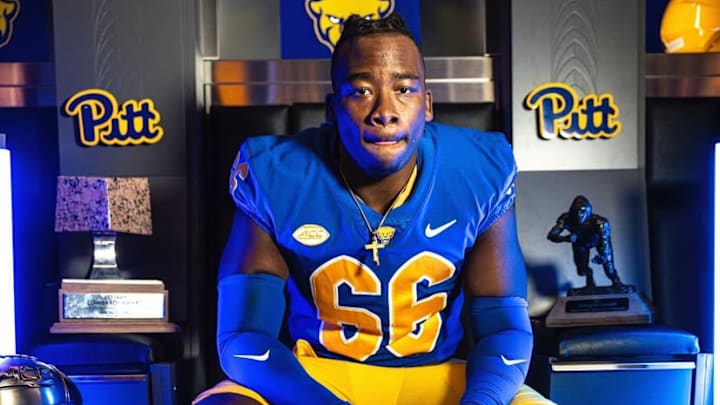 Pitt Football Lands Charlotte OL Transfer Kendall Stanley