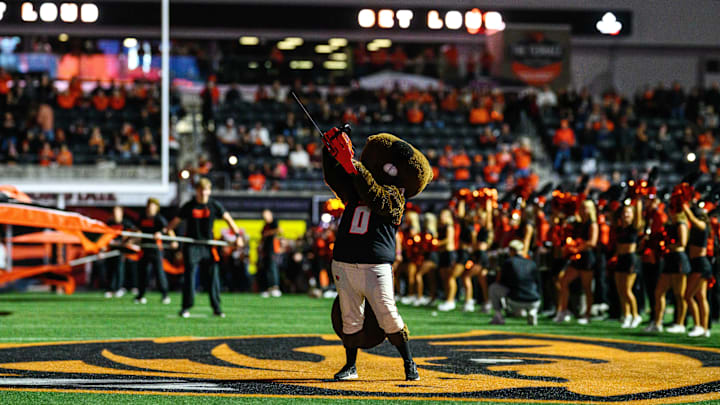 Oct 18, 2025; Corvallis, Oregon, USA; Oregon State Beavers mascot Benny Beaver on the field during pregame ceremonies at Reser Stadium. Mandatory Credit: Craig Strobeck-Imagn Images Oct 18, 2025; Corvallis, Oregon, USA; Oregon State Beavers mascot Benny Beaver on the field during pregame ceremonies at Reser Stadium. Mandatory Credit: Craig Strobeck-Imagn Images