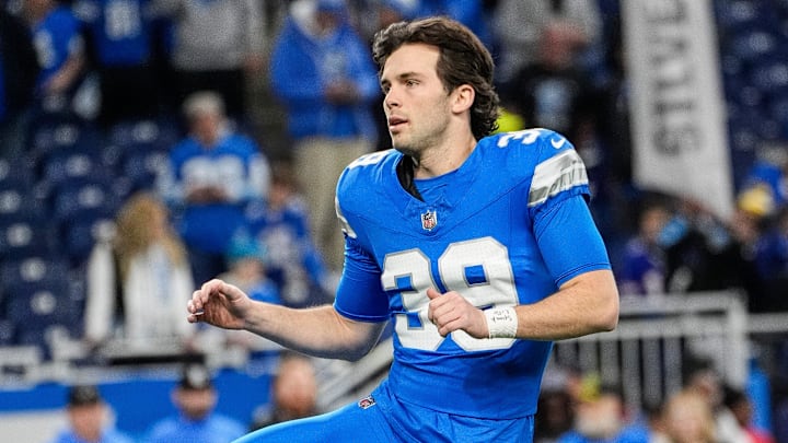 Detroit Lions place kicker Jake Bates (39) warms up before the NFC divisional round at Ford Field in Detroit on Saturday, Jan. 18, 2025.