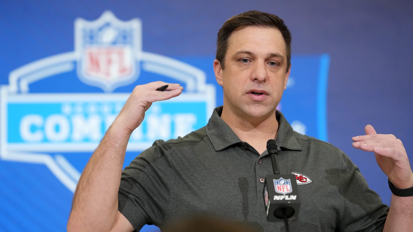 Kansas City Chiefs Draft Tracker: Picks, Trades and Analysis