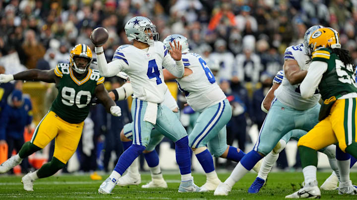 Dallas Cowboys v Green Bay Packers