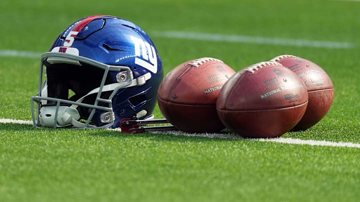 New York Giants helmet