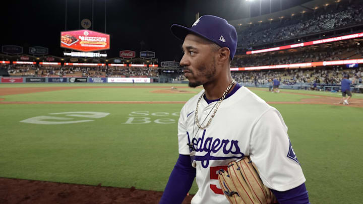 Aug 8, 2025; Los Angeles, California, USA; Los Angeles Dodgers shortstop Mookie Betts (50) leaves the field after teh game against the Toronto Blue Jays at Dodger Stadium. Mandatory Credit: Kirby Lee-Imagn Images Aug 8, 2025; Los Angeles, California, USA; Los Angeles Dodgers shortstop Mookie Betts (50) leaves the field after teh game against the Toronto Blue Jays at Dodger Stadium. Mandatory Credit: Kirby Lee-Imagn Images