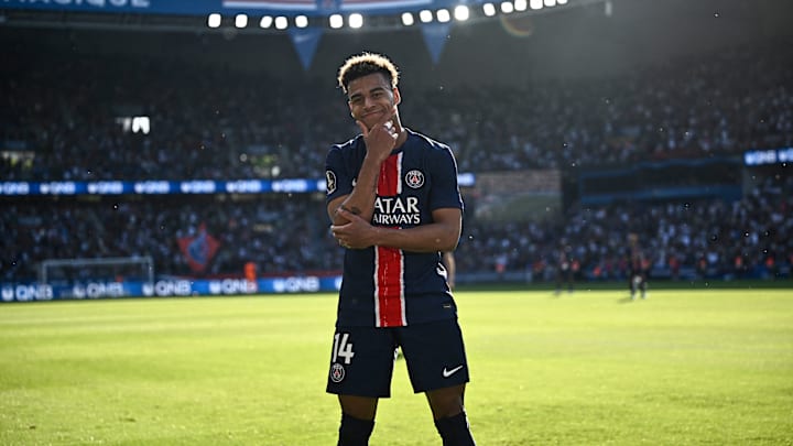 Désiré Doué offre au PSG un succès face à Angers (1-0) synonyme de titre en Ligue 1. 