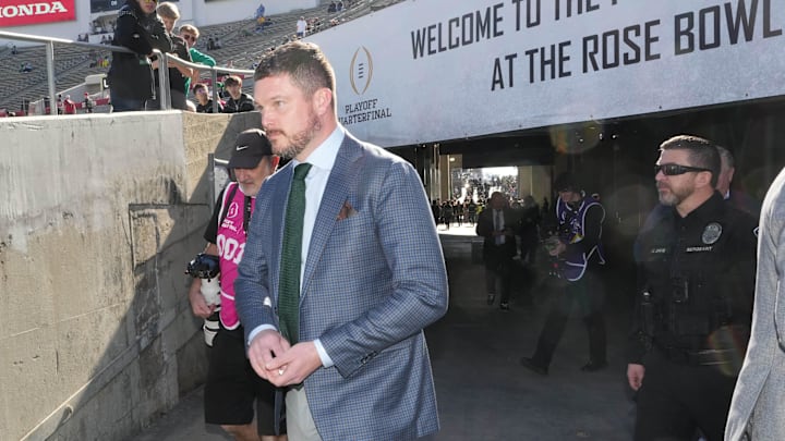Jan 1, 2025; Pasadena, California, USA; Oregon Ducks coach Dan Lanning arrives before the game against the Ohio State Buckeyes at Rose Bowl Stadium. Mandatory Credit: Kirby Lee-Imagn Images