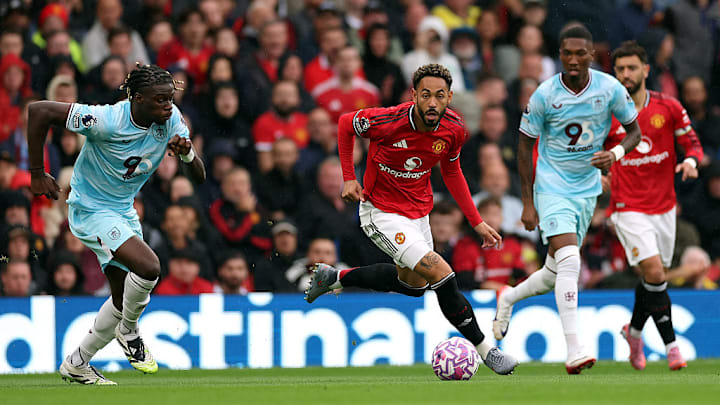 Matheus Cunha was unable to complete the first half.