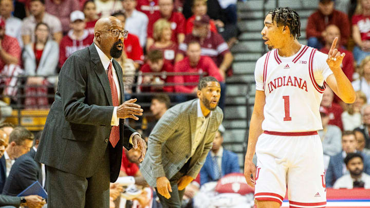 Indiana Head Coach Mike Woodson talks with Myles Rice (1) during the Indiana versus Southern Illinois University Edwardsville men's basketball game at Simon Skjodt Assembly Hall on Wednesday, Nov. 6, 2024.