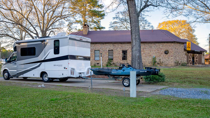 The Montgomery KOA Journey is a little ride from Lay Lake (just under an hour) but it's clean, quiet and safe, and it has its own pond stocked with bass! The Montgomery KOA Journey is a little ride from Lay Lake (just under an hour) but it's clean, quiet and safe, and it has its own pond stocked with bass!