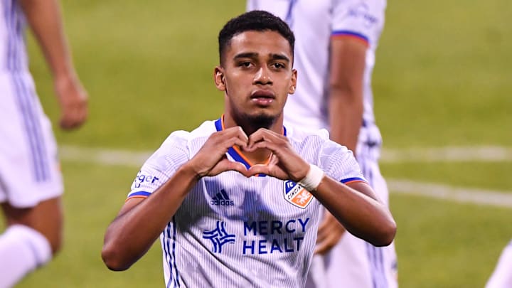 Do São Paulo para a MLS: Brenner se encaixou como uma luva ao Cincinnati. Do São Paulo para a MLS: Brenner se encaixou como uma luva ao Cincinnati.