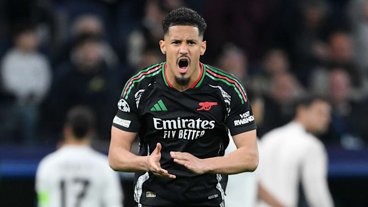 Arsenal ainda sonha com a taça do Campeonato Inglês