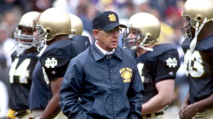 Jan 2, 1979; Tempe, AZ, USA; FILE PHOTO; Notre Dame head coach LOU HOLTZ prior to the 1989 Fiesta Bowl against West Virginia at Sun Devil Stadium.The Irish defeated the Mountaineers 34-21 to win the National Championship and finish the season undefeated at 12-0.  