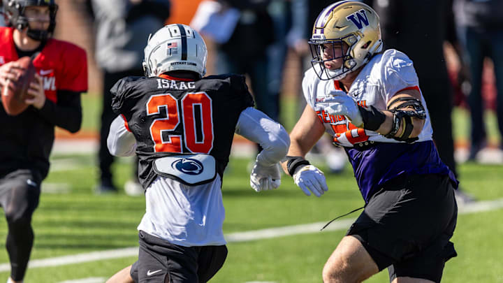 Jan 30, 2024; Mobile, AL, USA; National edge Adisa Isaac of Penn State (20) pressures National