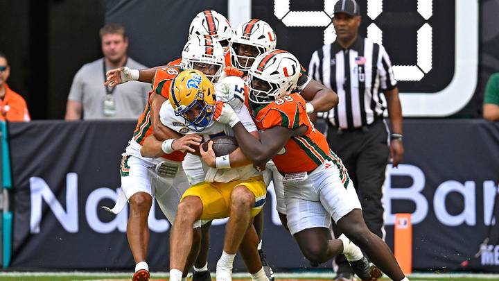 COLLEGE FOOTBALL: OCT 24 Pitt at Miami COLLEGE FOOTBALL: OCT 24 Pitt at Miami