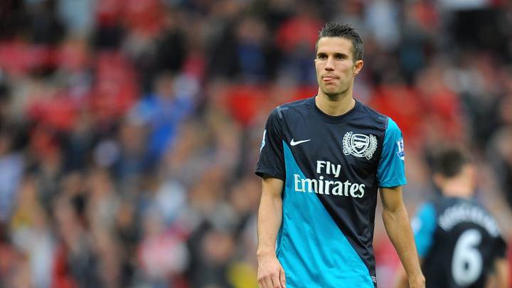 arsenal 2011 away kit