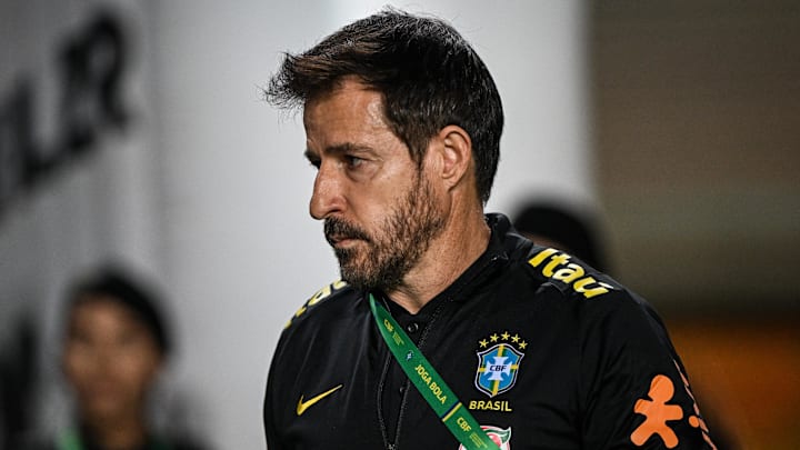 O Brasil de Ramon Menezes encara a Argentina no Sul-Americano Sub-20. O Brasil de Ramon Menezes encara a Argentina no Sul-Americano Sub-20.