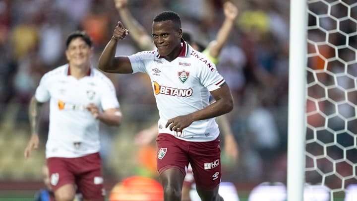 Arias abriu o placar contra o Madureira, em Cariacica Arias abriu o placar contra o Madureira, em Cariacica