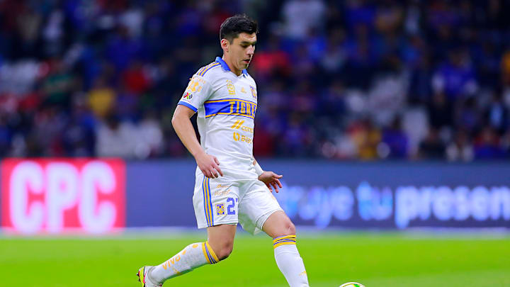 Los defensas más costosos del fútbol mexicano Los defensas más costosos del fútbol mexicano