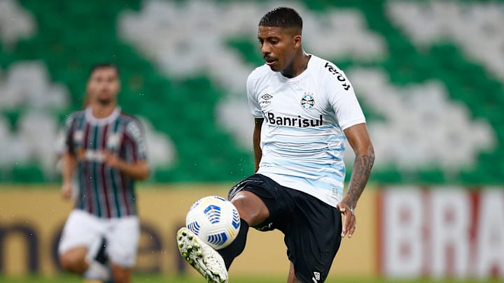 Meia Jean Pyerre é esperado na Turquia na quinta-feira