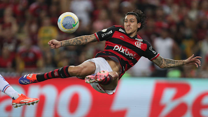 Atleta vai ficar longo  tempo afastado dos gramados