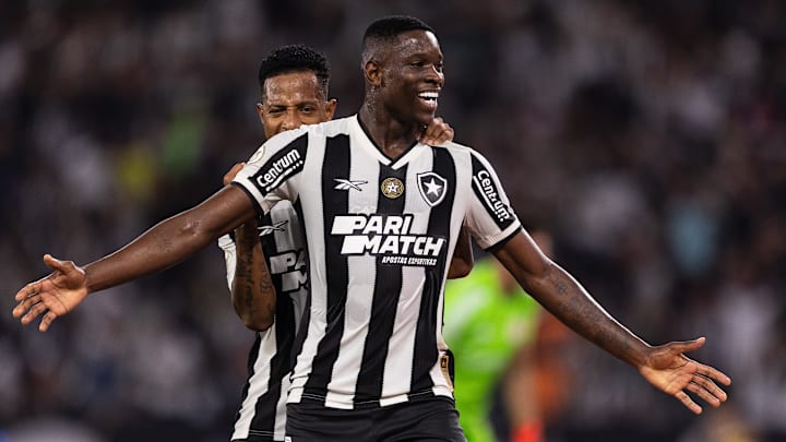 Luiz Henrique está confirmado como titular do Botafogo