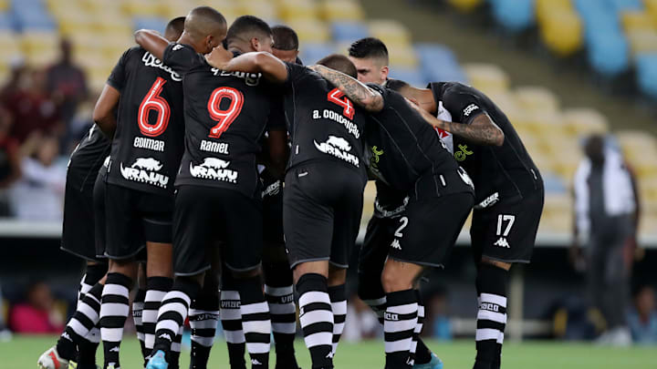 Nem mesmo derrota no meio de semana abalou a torcida cruzmaltina para lotar o Maracanã no jogo contra o Sport pela Série B