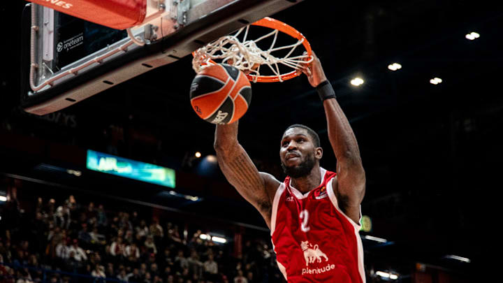 EA7 Emporio Armani Milan v FC Bayern Munich - Turkish Airlines EuroLeague