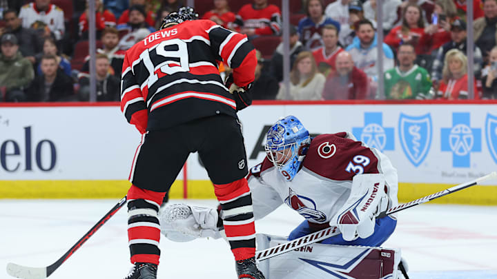 Colorado Avalanche v Chicago Blackhawks