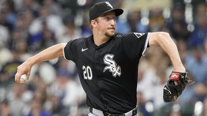 May 31, 2024; Milwaukee, Wisconsin, USA;  Chicago White Sox pitcher Erick Fedde (20) throws a pitch during the first inning against the Milwaukee Brewers at American Family Field. Mandatory Credit: Jeff Hanisch-USA TODAY Sports