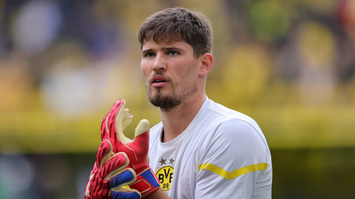 Gregor Kobel ist mit dem BVB-Auftakt nur semi-zufrieden Gregor Kobel ist mit dem BVB-Auftakt nur semi-zufrieden