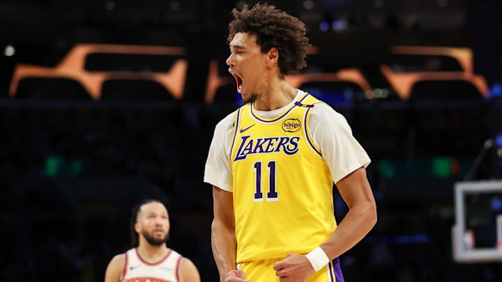 New York Knicks v Los Angeles Lakers