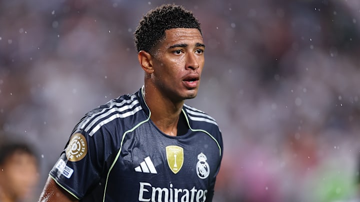 Jude Bellingham s'est exprimé sur les débuts de Xabi Alonso au Real. Jude Bellingham s'est exprimé sur les débuts de Xabi Alonso au Real.