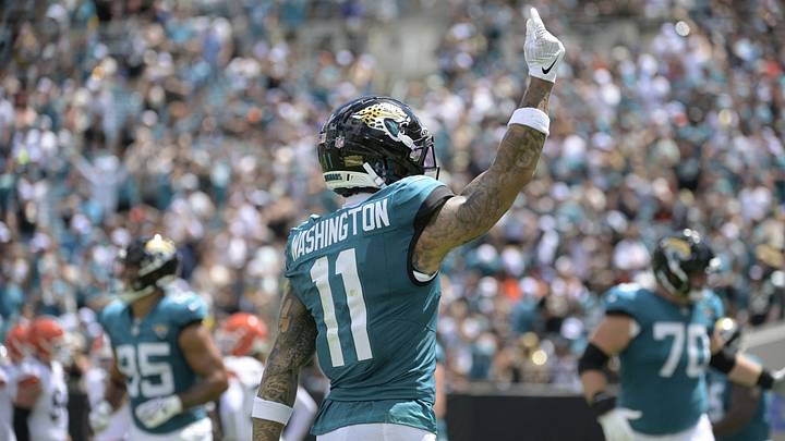 Sep 13, 2026; Jacksonville, Florida, USA; Jacksonville Jaguars wide receiver Parker Washington (11) reacts after a touchdown in the first quarter against the Cleveland Browns at EverBank Stadium. Mandatory Credit: Melina Myers-Imagn Images Sep 13, 2026; Jacksonville, Florida, USA; Jacksonville Jaguars wide receiver Parker Washington (11) reacts after a touchdown in the first quarter against the Cleveland Browns at EverBank Stadium. Mandatory Credit: Melina Myers-Imagn Images