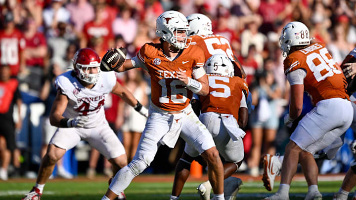 Oct 11, 2025; Dallas, Texas, USA; Texas Longhorns quarterback Arch Manning (16) looks to throw the ball during the game between the Texas Longhorns and the Oklahoma Sooners at the Cotton Bowl. Mandatory Credit: Jerome Miron-Imagn Images Oct 11, 2025; Dallas, Texas, USA; Texas Longhorns quarterback Arch Manning (16) looks to throw the ball during the game between the Texas Longhorns and the Oklahoma Sooners at the Cotton Bowl. Mandatory Credit: Jerome Miron-Imagn Images