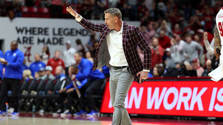 Jan 3, 2026; Tuscaloosa, Alabama, USA; Alabama Crimson Tide head coach Nate Oats reacts during the first half against the Kentucky Wildcats at Coleman Coliseum. Mandatory Credit: David Leong-Imagn Images Jan 3, 2026; Tuscaloosa, Alabama, USA; Alabama Crimson Tide head coach Nate Oats reacts during the first half against the Kentucky Wildcats at Coleman Coliseum. Mandatory Credit: David Leong-Imagn Images