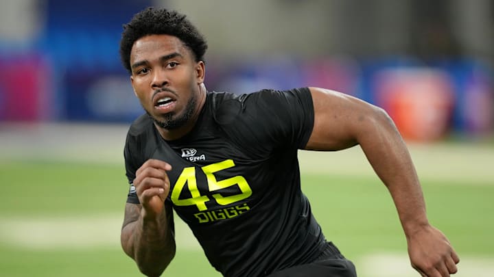 Feb 27, 2025; Indianapolis, IN, USA; Syracuse defensive lineman Fadil Diggs (DL45) participates in drills during the 2025 NFL Combine at Lucas Oil Stadium. Mandatory Credit: Kirby Lee-Imagn Images Feb 27, 2025; Indianapolis, IN, USA; Syracuse defensive lineman Fadil Diggs (DL45) participates in drills during the 2025 NFL Combine at Lucas Oil Stadium. Mandatory Credit: Kirby Lee-Imagn Images