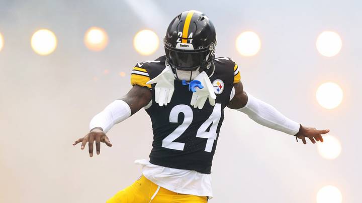 Nov 2, 2025; Pittsburgh, Pennsylvania, USA; Pittsburgh Steelers cornerback Joey Porter Jr. (24) reacts as he takes the field against the Indianapolis Colts at Acrisure Stadium. Mandatory Credit: Charles LeClaire-Imagn Images Nov 2, 2025; Pittsburgh, Pennsylvania, USA; Pittsburgh Steelers cornerback Joey Porter Jr. (24) reacts as he takes the field against the Indianapolis Colts at Acrisure Stadium. Mandatory Credit: Charles LeClaire-Imagn Images