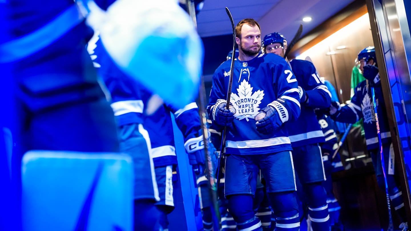 The pros and cons of the Leafs trading Scott Laughton