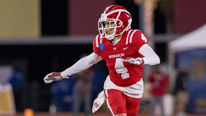 Mater Dei v Serra