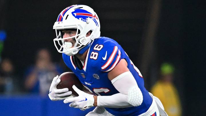 Buffalo Bills tight end Dalton Kincaid (86) runs after making a catch against the Detroit Lions Buffalo Bills tight end Dalton Kincaid (86) runs after making a catch against the Detroit Lions