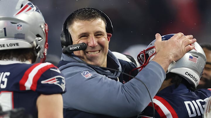 New England Patriots head coach Mike Vrabel