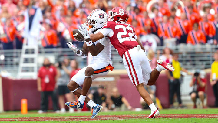 Peyton Bowen (22) during the first half against Auburn at Gaylord Family-Oklahoma Memorial Stadium. Mandatory Credit: Kevin Jairaj-Imagn Images Peyton Bowen (22) during the first half against Auburn at Gaylord Family-Oklahoma Memorial Stadium. Mandatory Credit: Kevin Jairaj-Imagn Images