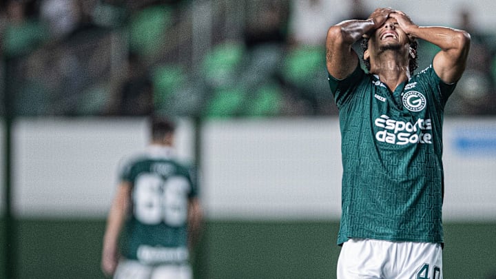 O Goiás não saiu do zero contra o Gimnasia La Plata.