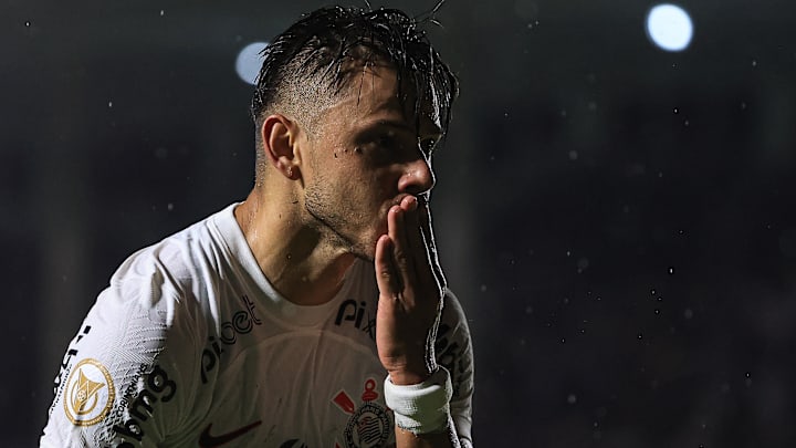 Atacante deve atuar nesta terça-feira